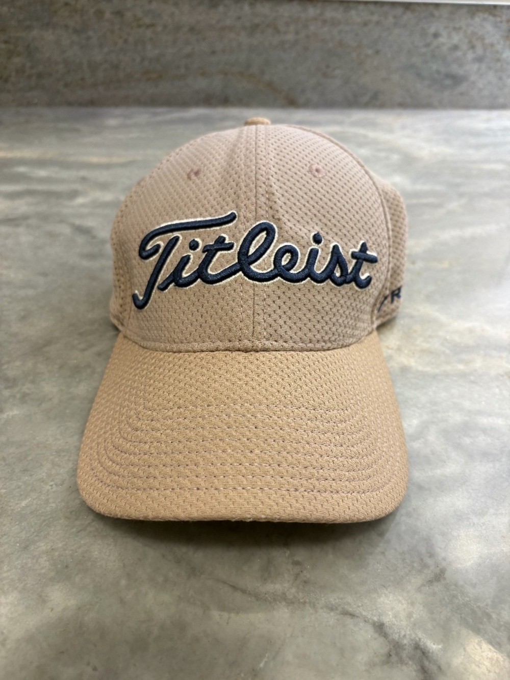 TITLEIST Pro V1 S/M Beige Tan Mesh Golf Hat Cap Breathable